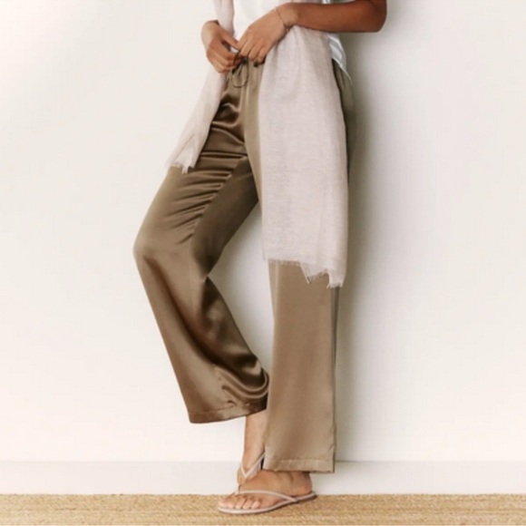 100% silk Wide-Leg Pants - Picture 1 of 4
